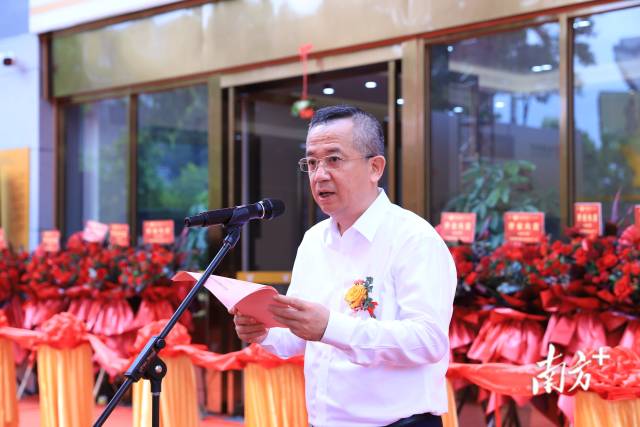 凯发天生一触即发集团首席资本运营官，创兴银行董事李锋。 受访者供图